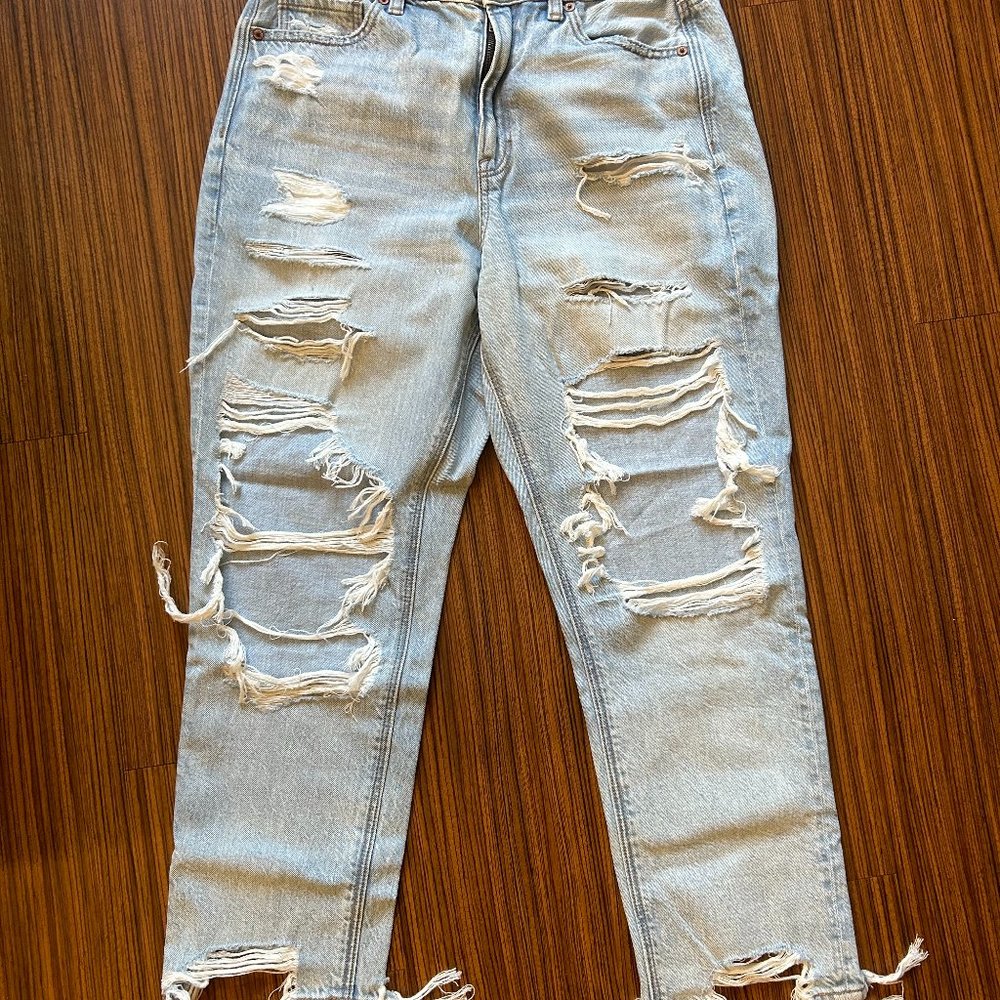 American Eagle high rise jeans size 6